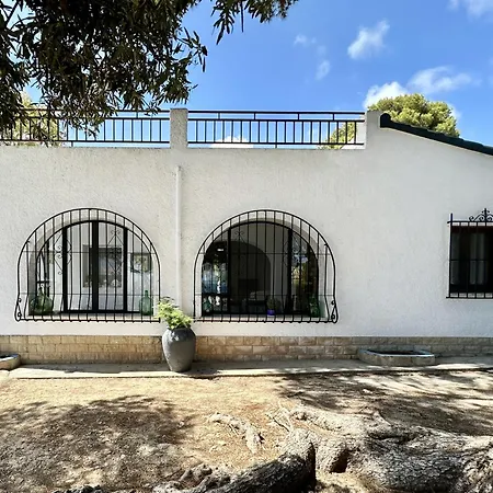 Casa Cerca De Playas Y Calas De كاليبي